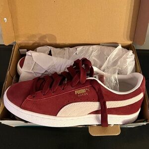 Puma Suede women’s size 7.5. New in box.